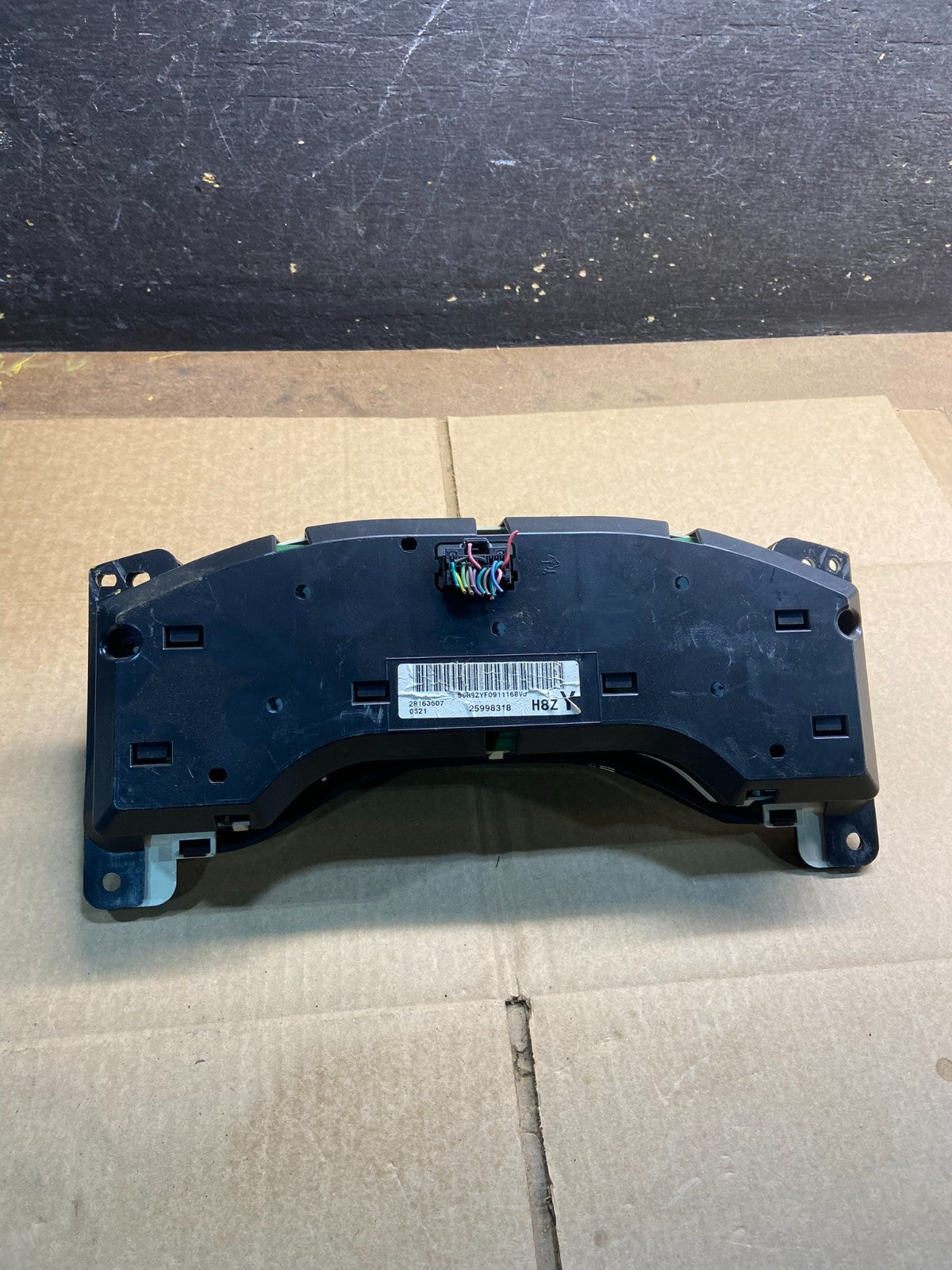 2008 2009 2010 Chevrolet Express Speedometer Cluster Gauge Y7411 DG5