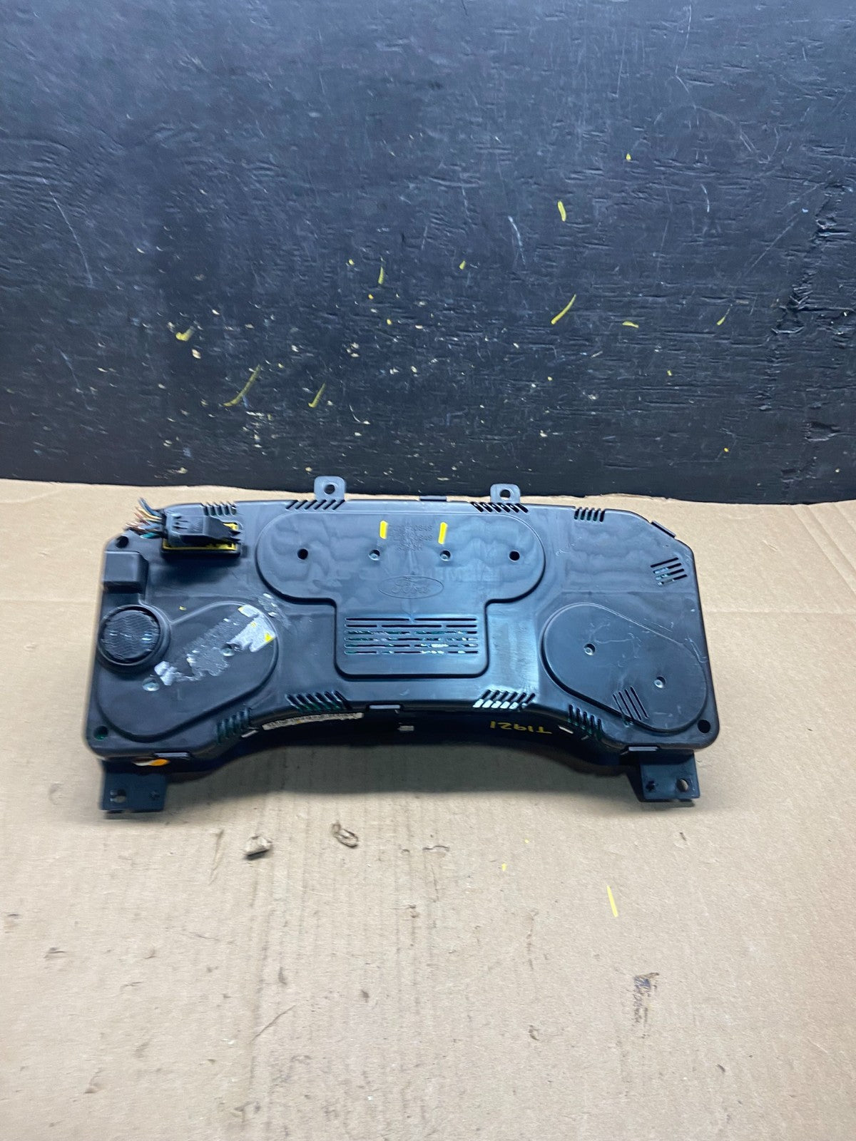 2007 to 2014 Ford Expedition Speedometer Cluster Gauge 7l1t-10849-rb t19214