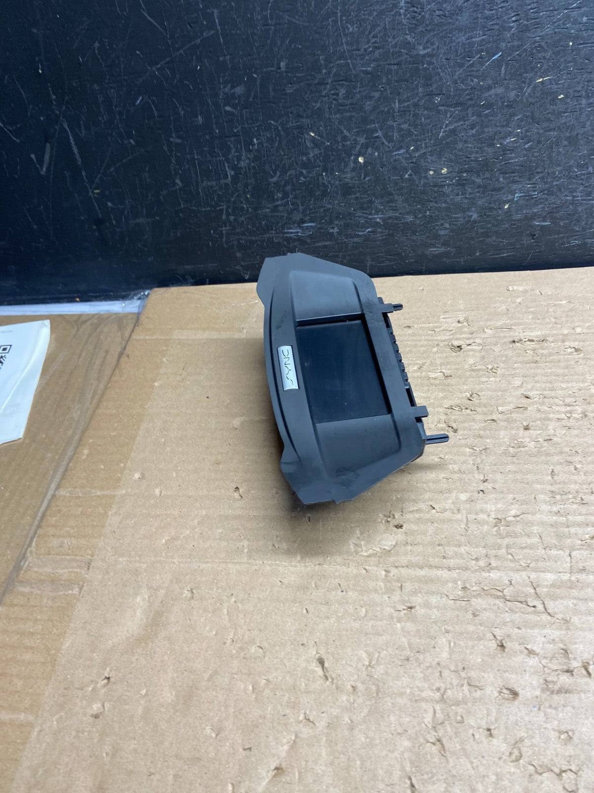 2014 2015 2016 Ford C-Max Upper Center Radio Info Display Screen AG8546 DG1