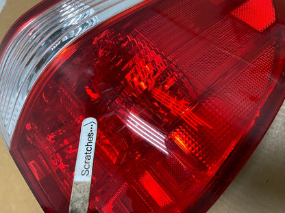 2005 2006 2007 Honda Odyssey Right Passenger RH Side Tail Light AD9081 DW3