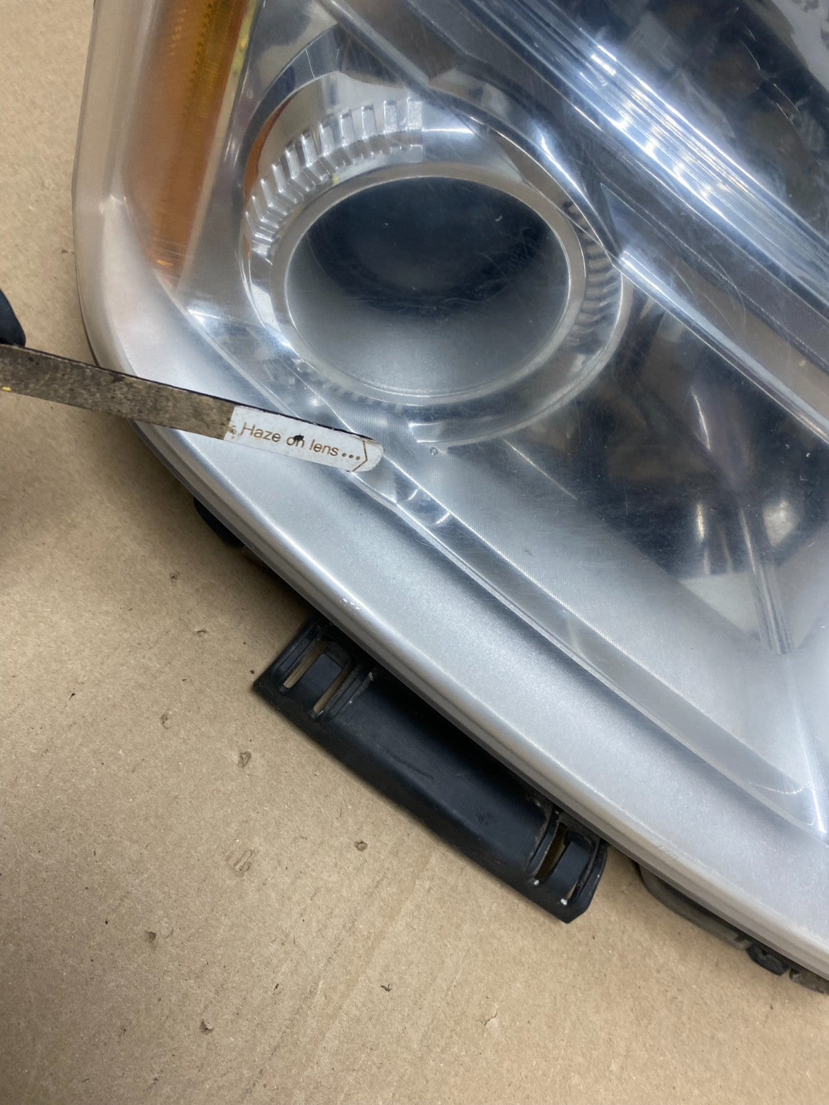 2010 to 2015 GMC Terrain Halogen Passenger Right Rh Side Headlight AJ1924 DW4