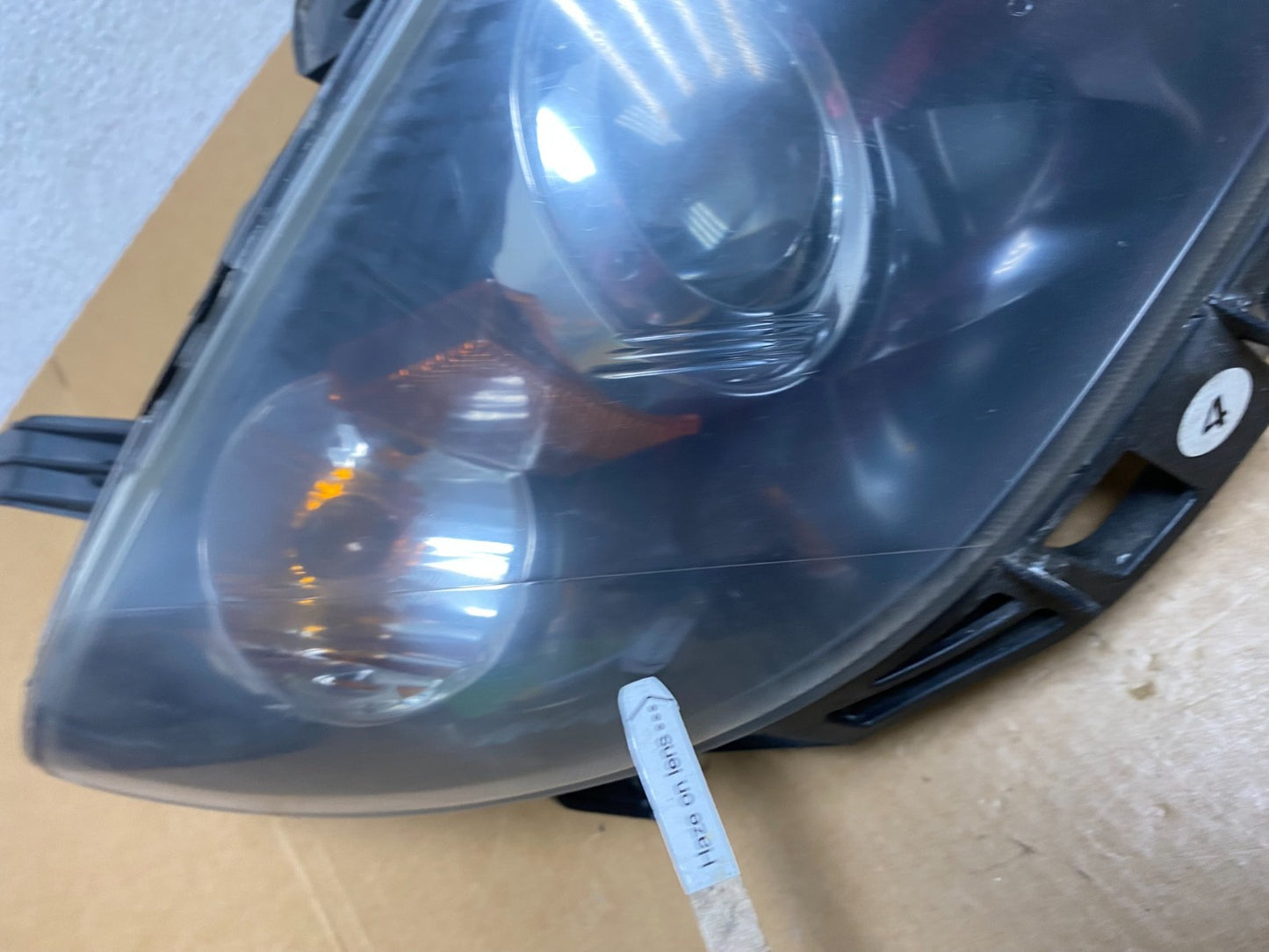 2004 to 2009 Mazda 3 Sedan Right Passenger Rh Side Headlight AE0663 DW4