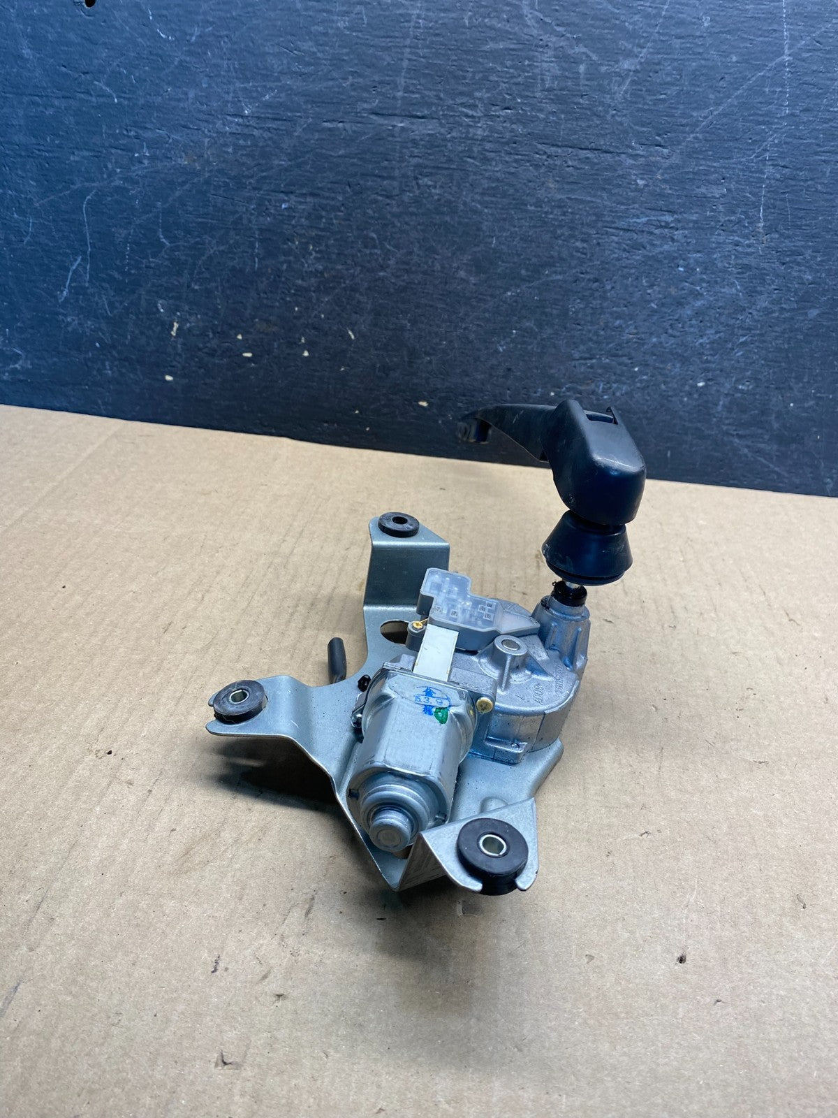 2011 to 2017 Nissan Quest Rear Wiper Motor AG9662 DG4