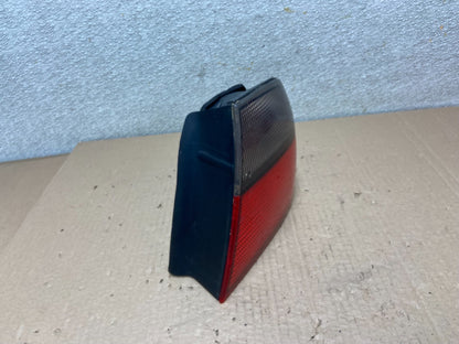 1999 to 2001 Saab 9-5 Right Passenger RH Tail Light Sedan OEM AB2466 LK2