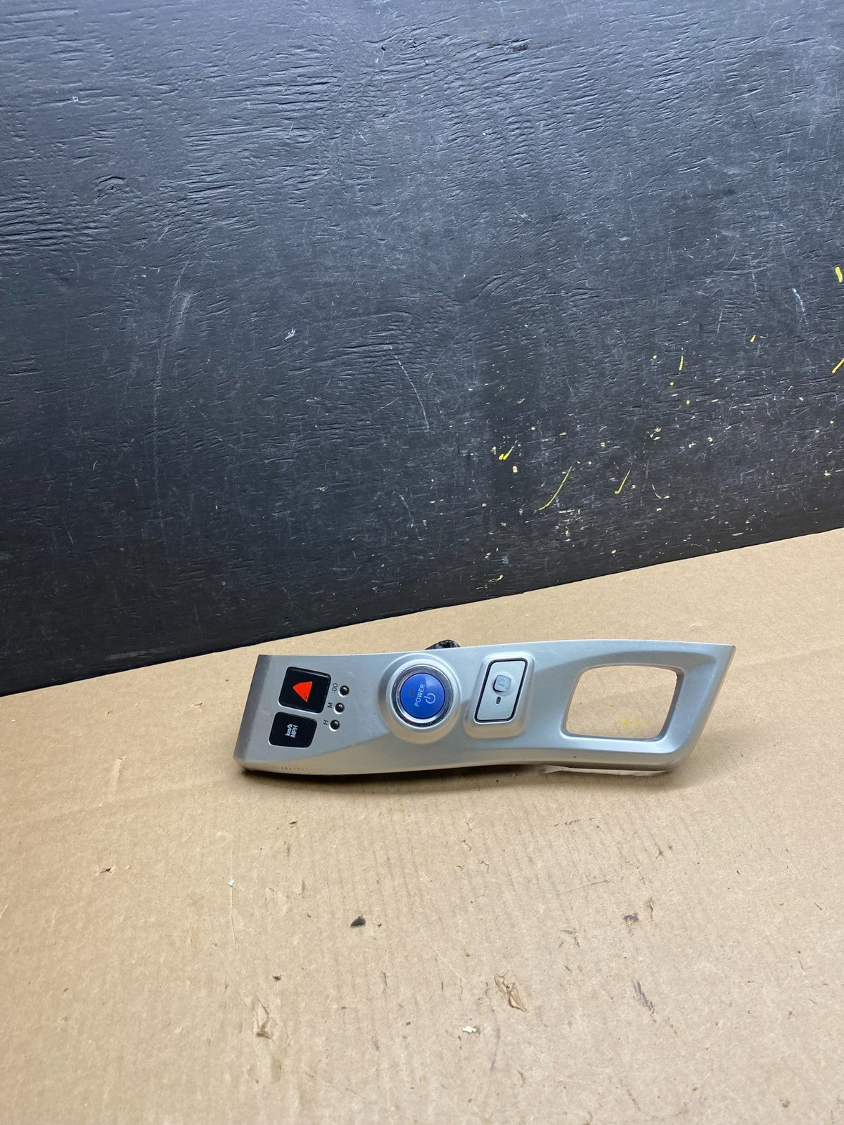 2012-2016 Toyota Prius V Shifter Bezel Trim Parking Push Start t4521 DG0