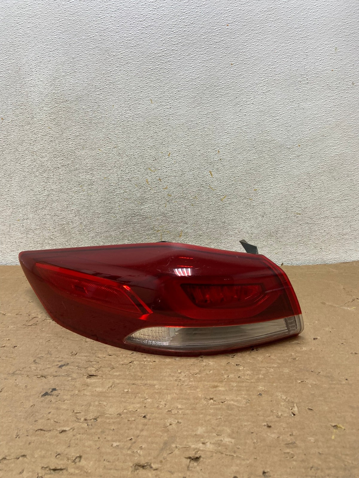 2017 to 2018 Hyundai Elantra Left Driver LH Side Tail Light AH9135 LK0