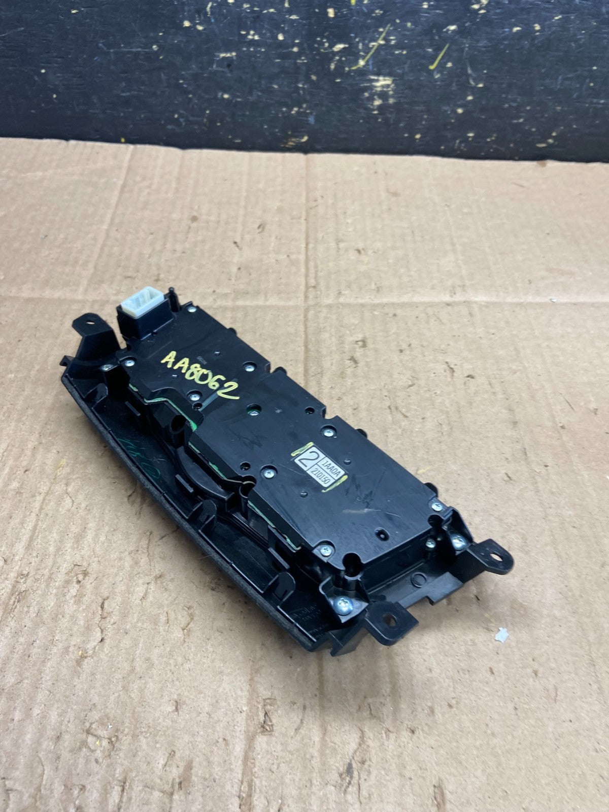 2009-2014 Nissan Murano AM FM Radio CD Control Panel AA8062  DG3