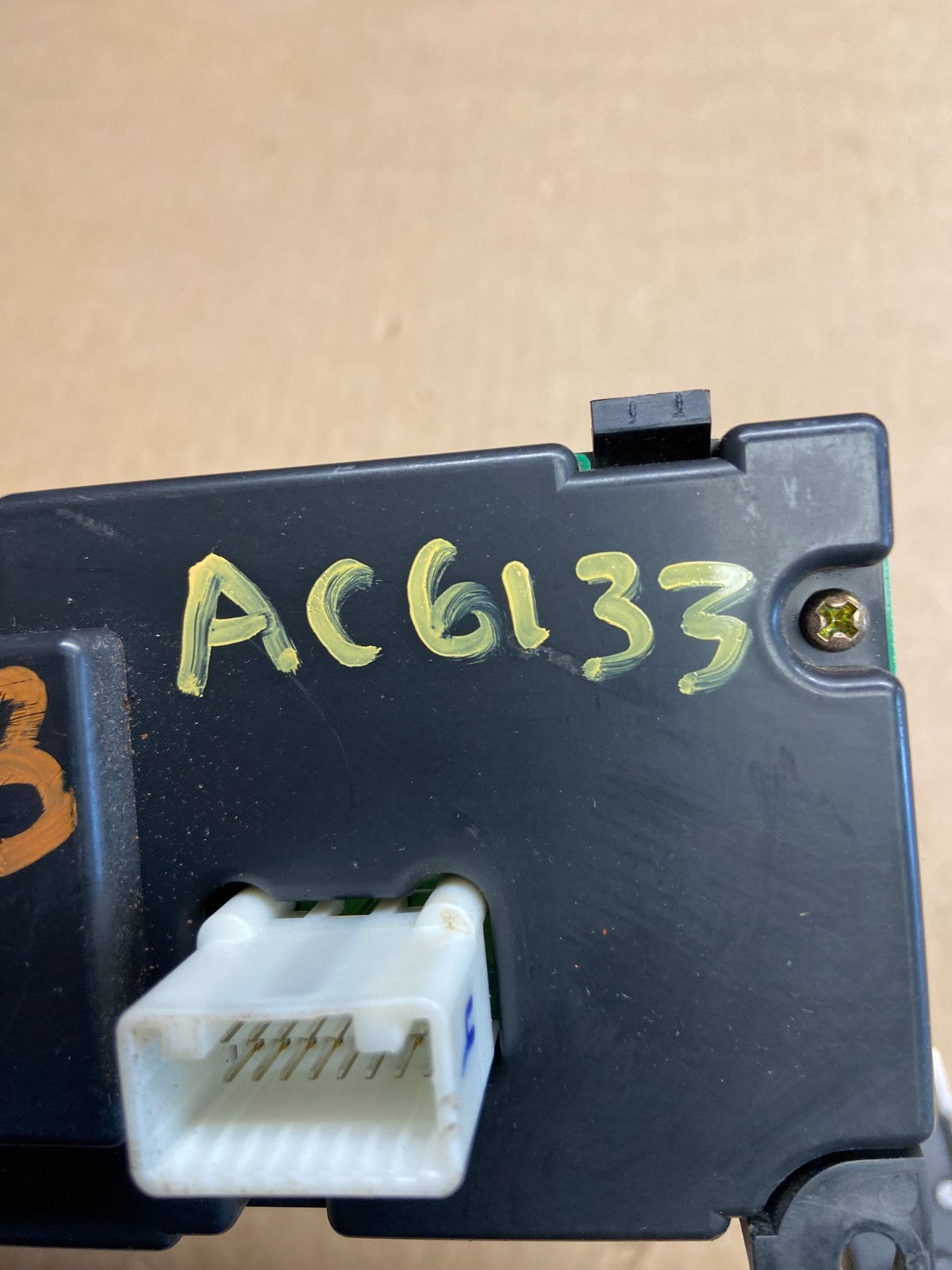 2004 2005 2006 Nissan Maxima Radio AM/FM Control Panel Switches OEM AC6133  DG4