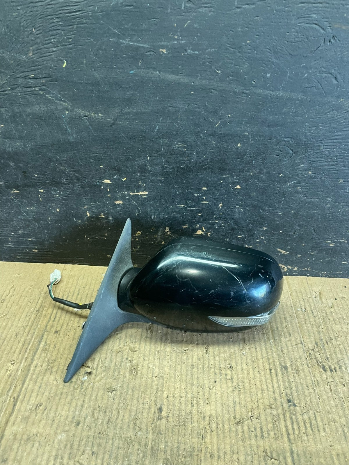 2008 - 2009 Subaru Legacy Outback Left Driver Door Mirror w/turn Signal s9896 DG0