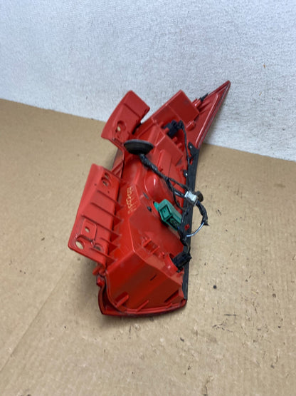 2010 to 2016 Cadillac Srx Left Driver Lh Side Tail Light AF9744 DW7