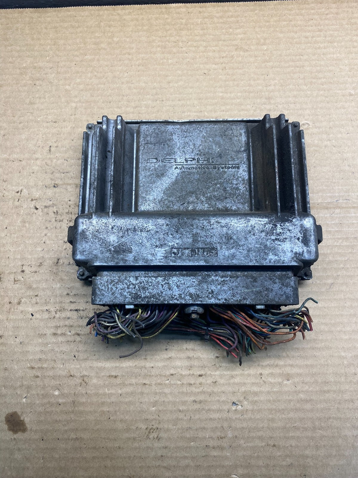 2003-2006 Chevrolet Tahoe Silverado Engine Control Unit Module ECM ECU AF6820 DW1