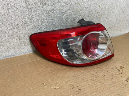 2010 to 2012 Hyundai Santa Fe Left Driver Side LH Tail Light AH8897 LK1
