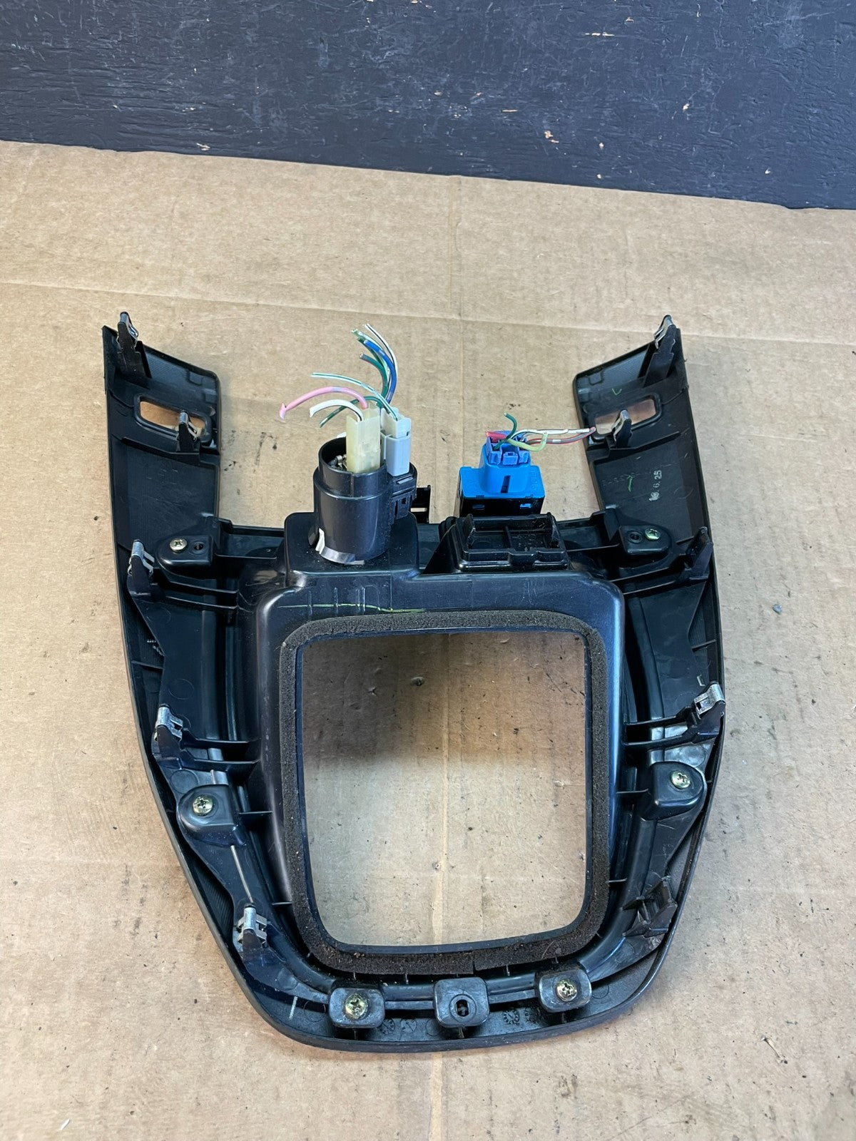 1999 to 2003 Lexus RX300 dash Console Center Shifter Floor Bezel AC5217 DG6