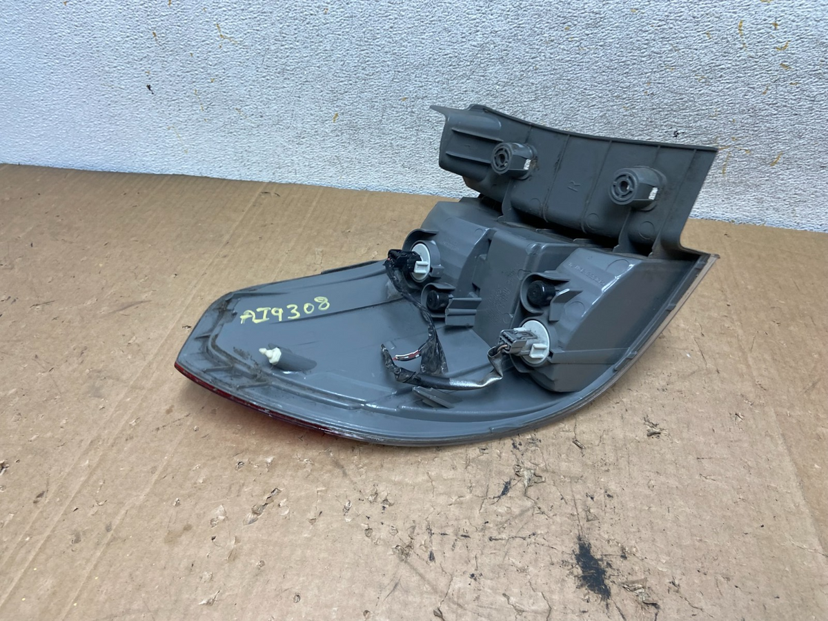 2008 2009 2010 Honda Odyssey Right Passenger Side Tail Light AI9308 LK4