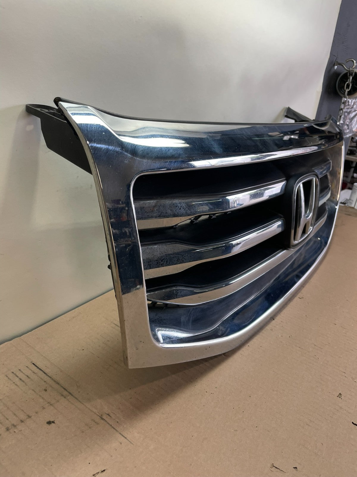 2012 to 2015 Honda Pilot Front Upper Grill Grille AH0503 DG2