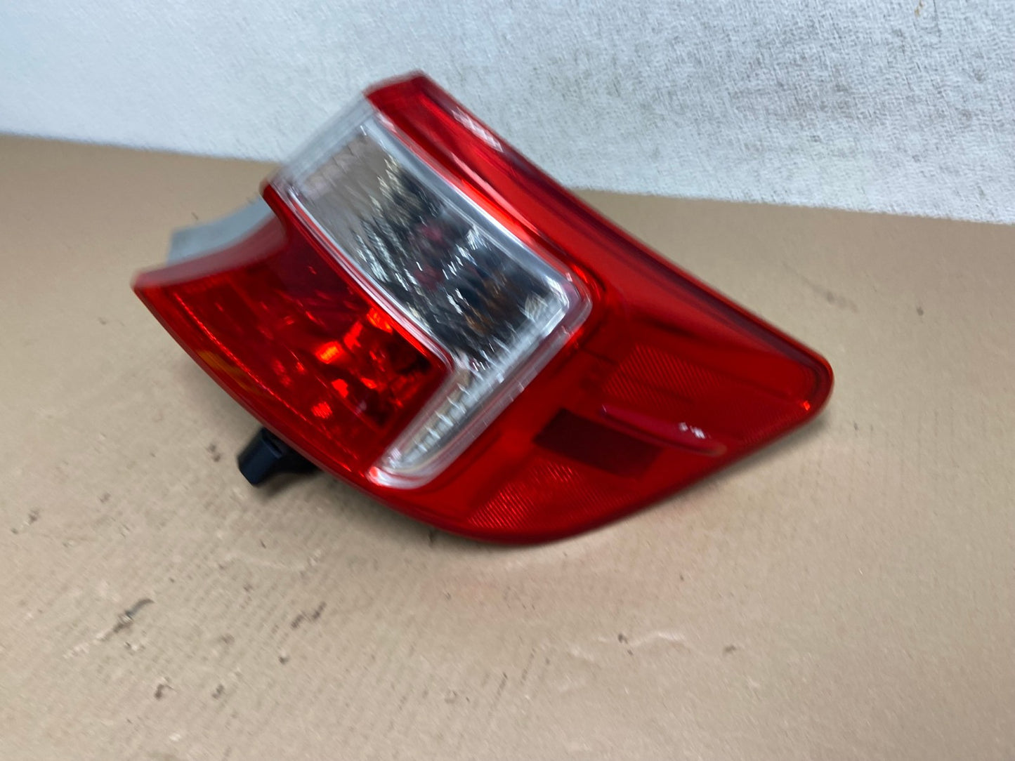 2012 2013 2014 Toyota Camry Right Passenger RH Side Tail Light AE7235 LK1