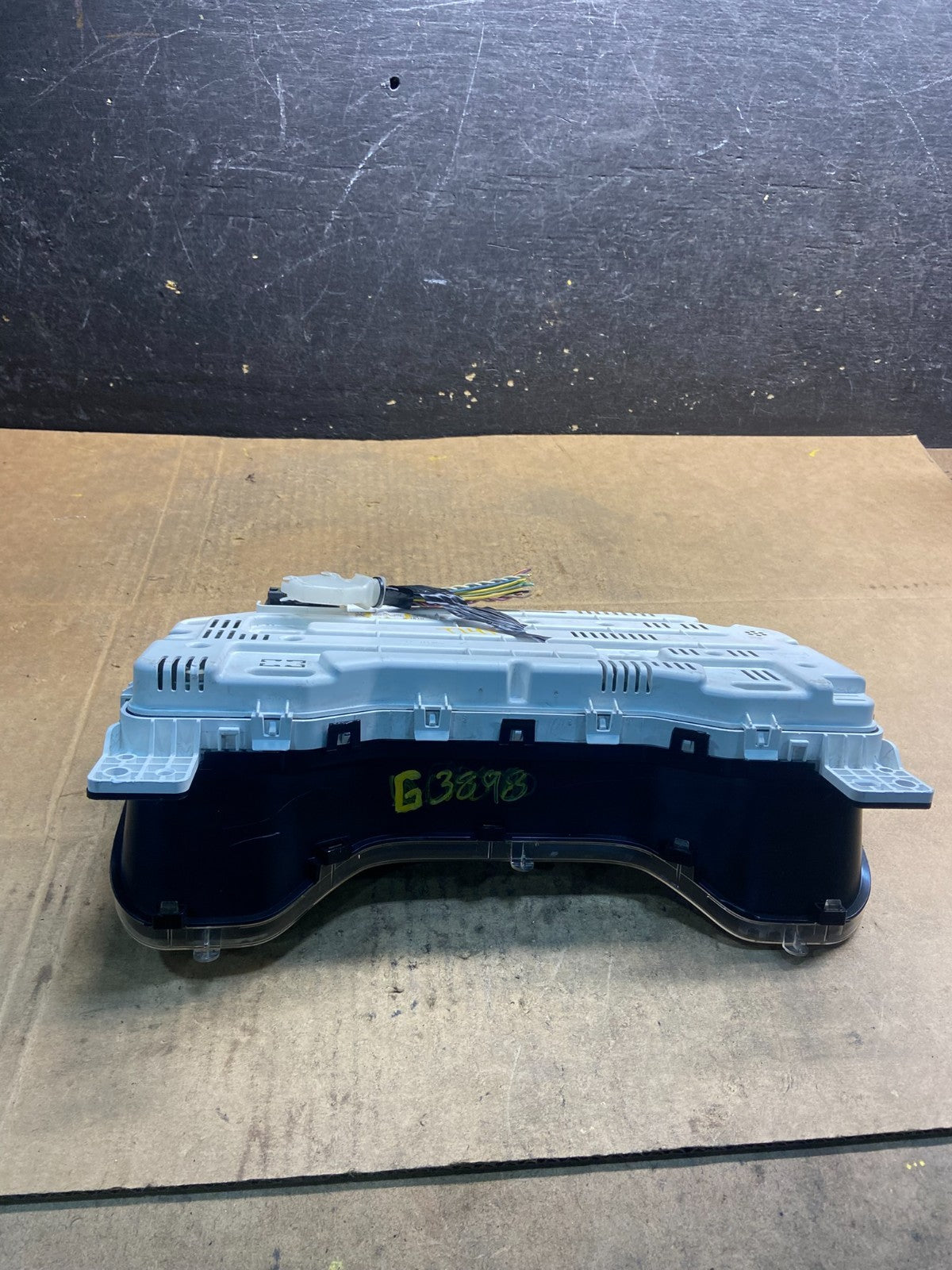 2014 Ford E150 E250 E350 VAN Gauge Speedometer Cluster OEM y3775  DG6