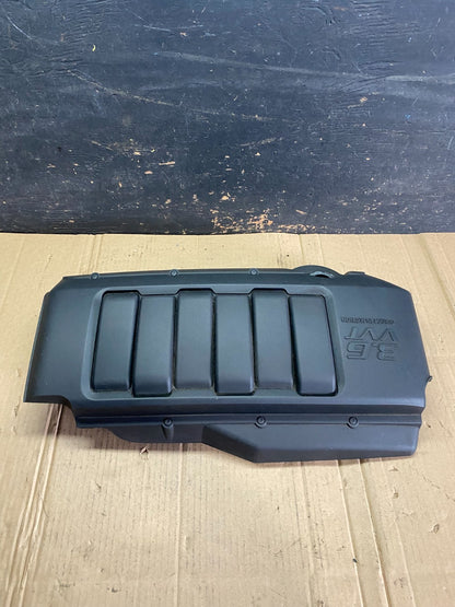 2007 to 2008 GMC Acadia 3.6L VVT Engine Cover Shield OEM s5997 DG1