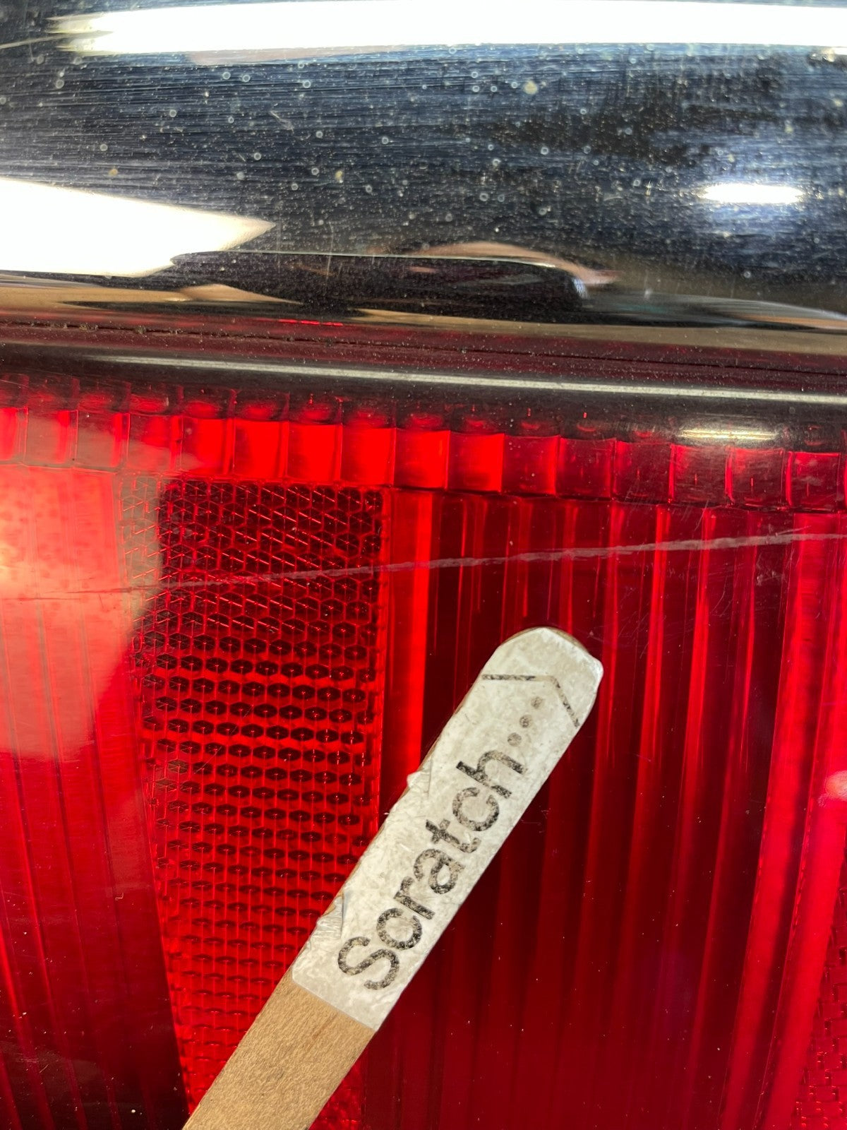 1998 to 2002 Mercury Grand Marquis Trunk Lid Center Tail Light AC5355 DG3
