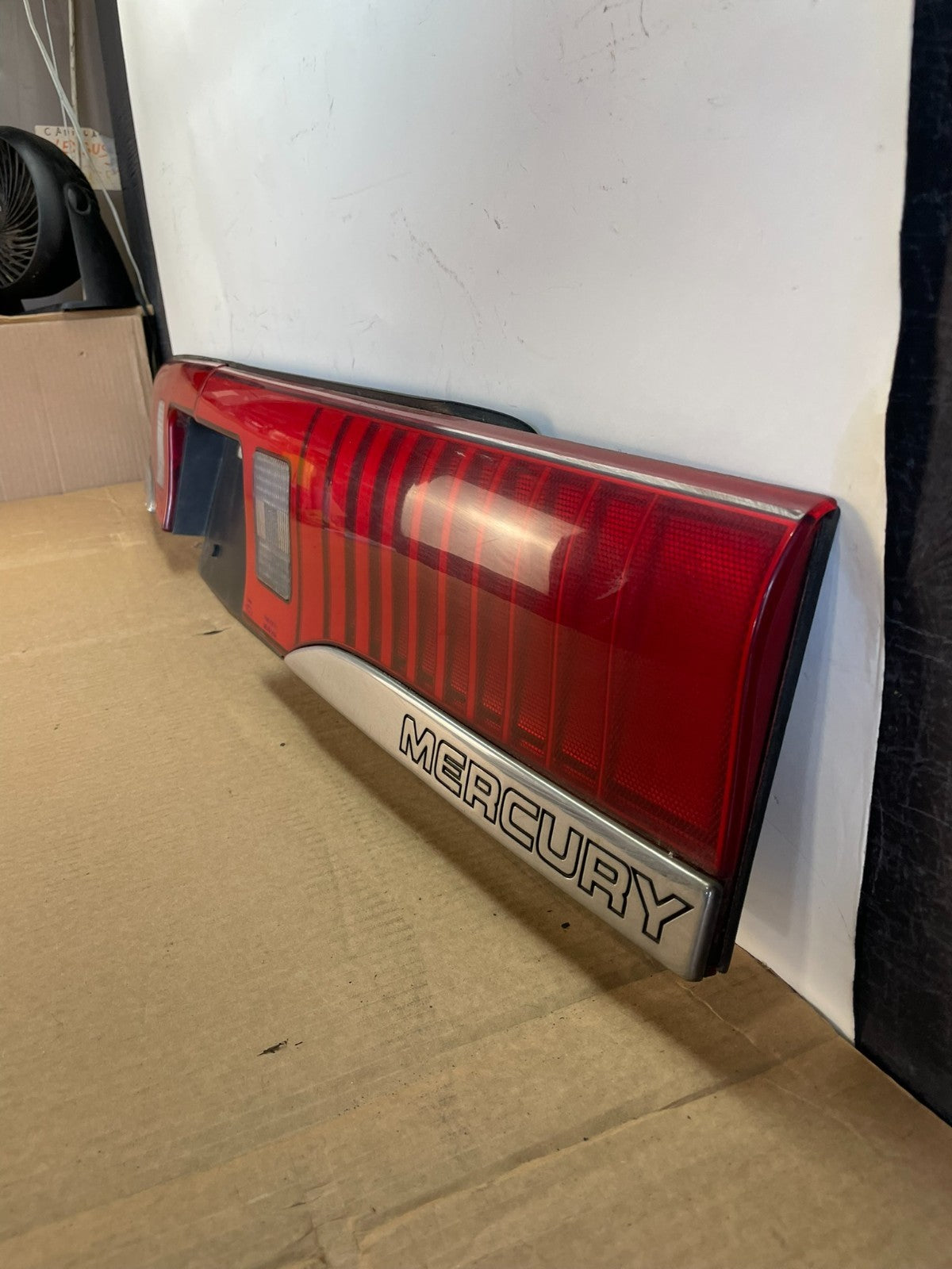 1994 Mercury Cougar XR7 Rear Trunk Center Tailgate Tail Light Panel AG3156 DG1