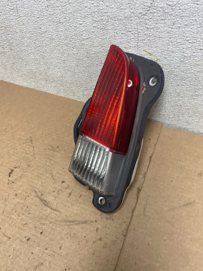 2001-2006 Hyundai Elantra Hatchback Left Driver LH Inner Tail Light P5120 DG1