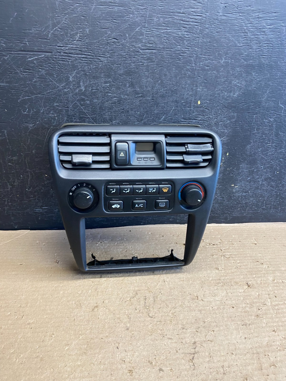 1998 to 2002 Honda Accord Climate Control Switch Panel AH5157 DG0