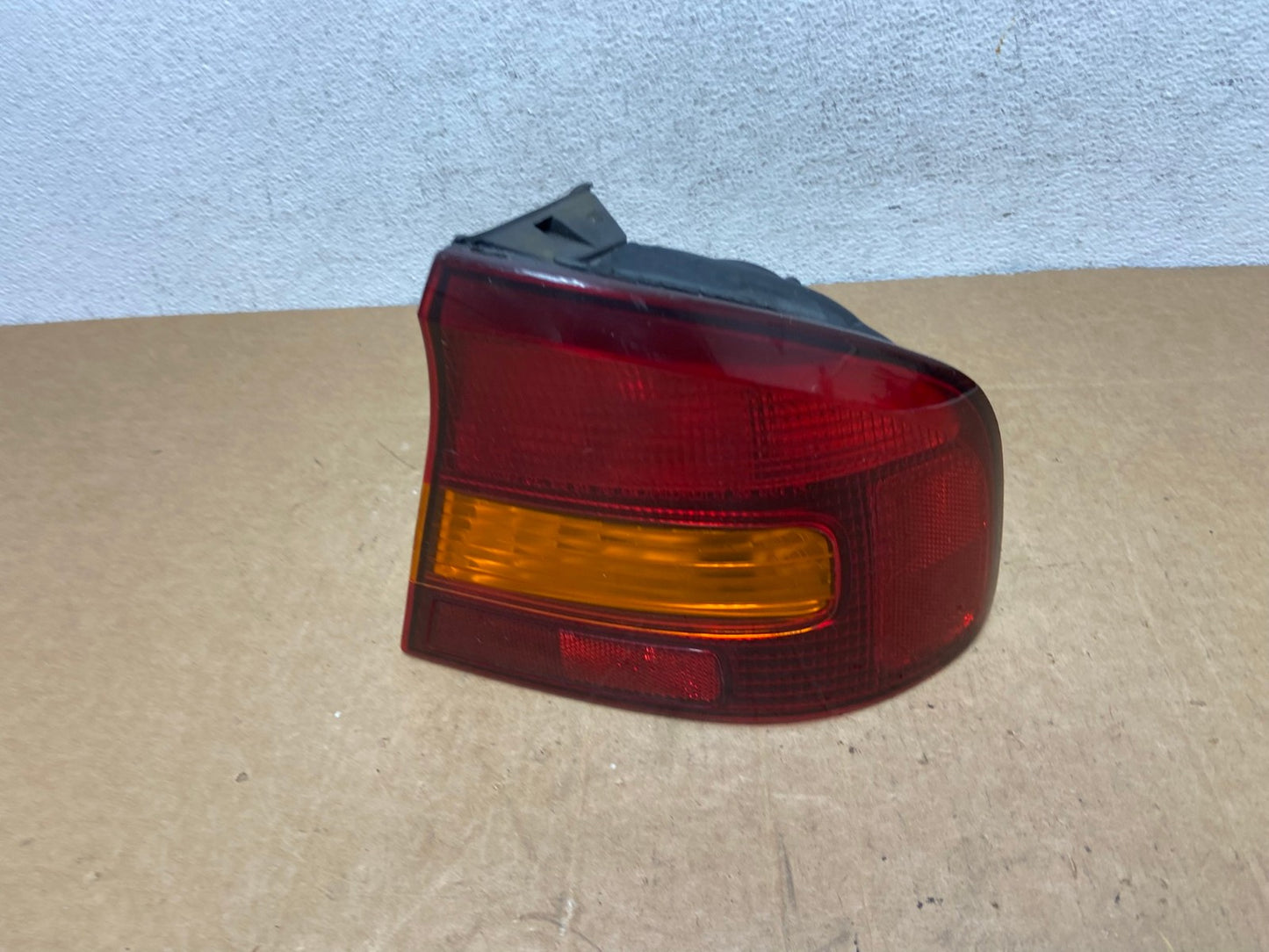 2000 to 2004 Subaru Legacy Right Passenger Rh Side Tail Light AD6178 LK0