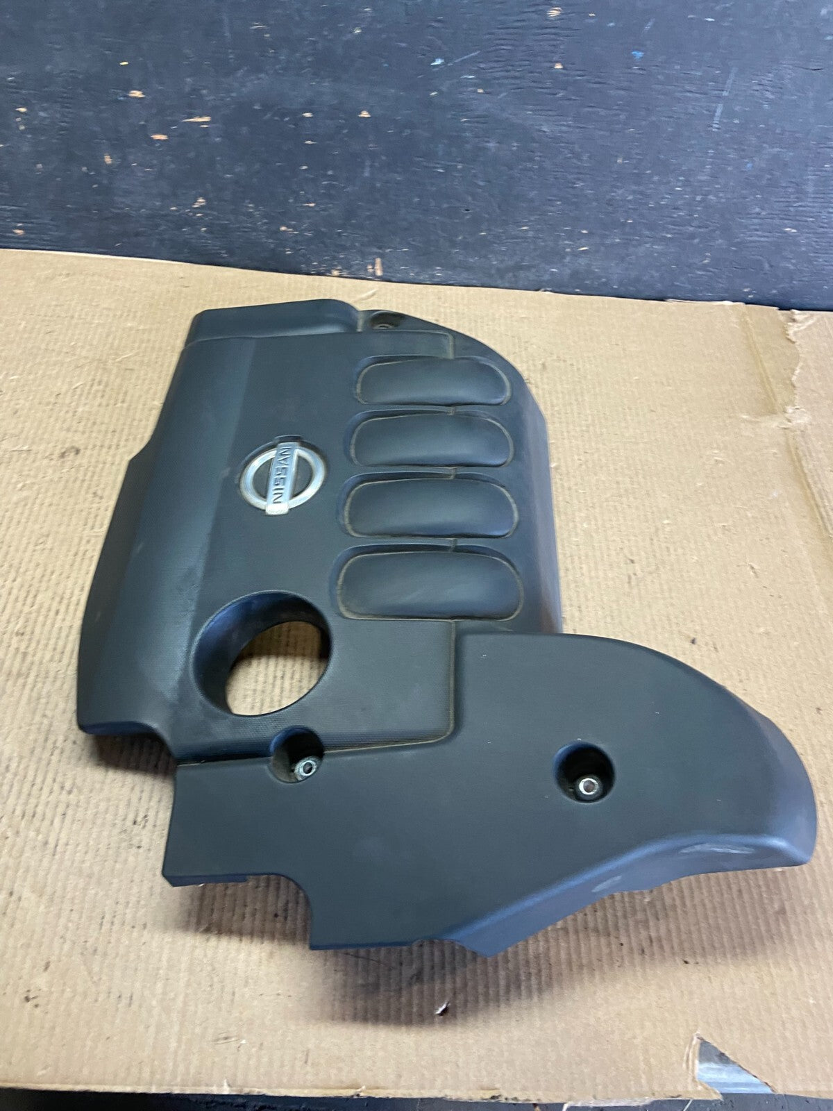 2007 to 2013 Nissan Altima 2.5 L Engine Cover n8311 DG3
