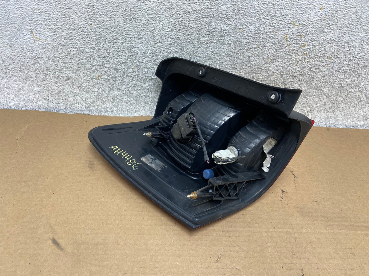 2008 to 2012 Ford Escape Right Passenger RH Side Tail Light AH4486 LK6