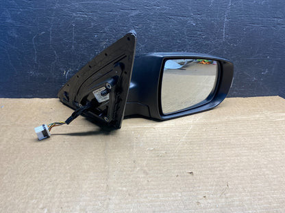 2011 to 2015 Kia Sorento Right Passenger Door Mirror Turn Signal AD9686 DW2