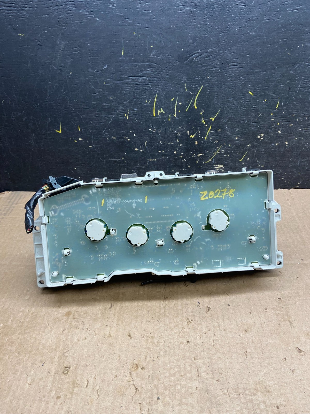 2009 to 2010 Mercury Marquis Speedometer Cluster Gauge ah7544 DG4