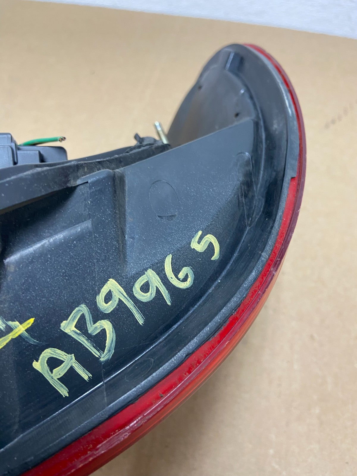 2000 - 2001 Infiniti i30 Left Driver Lh Side Tail Light Oem AB9965 DW9