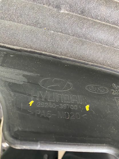 2004 Hyundai XG350 Series Top Lid Engine Cover 29240-39700 P5790 DG8