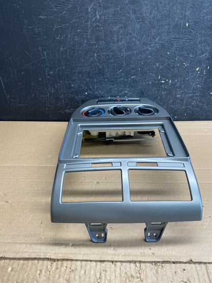 2007 to 2009 Dodge Caliber Dash Radio Center Bezel Climate Dash AG0074 DG2
