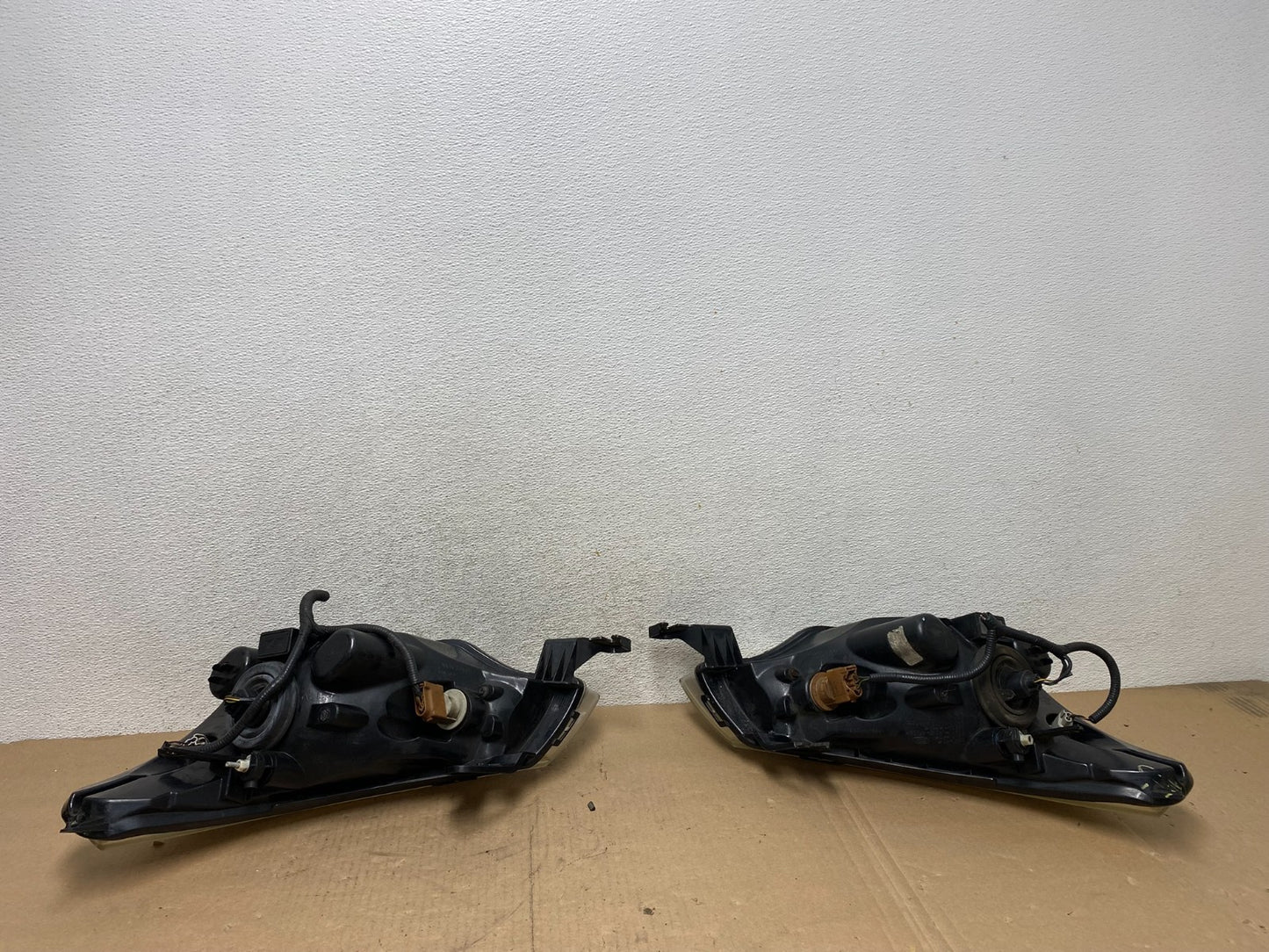 2008 2009 2010 2011 Ford Focus Left+Right Headlights Halogen AG4655 DW12