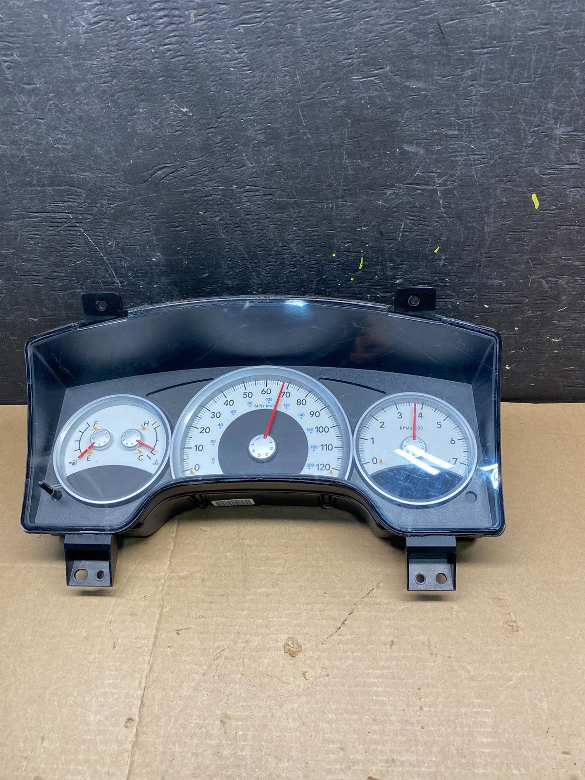2008 Dodge Durango Speedometer Instrument Cluster Gauge OEM Q9520 DG0