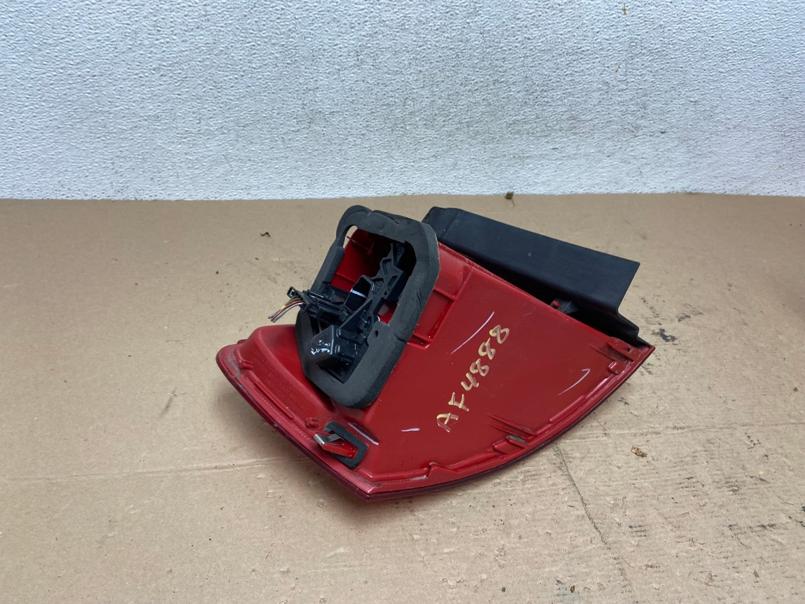 2011 to 2014 Volkswagen Jetta Right Passenger Rh Side Tail Light AF4888 LK5