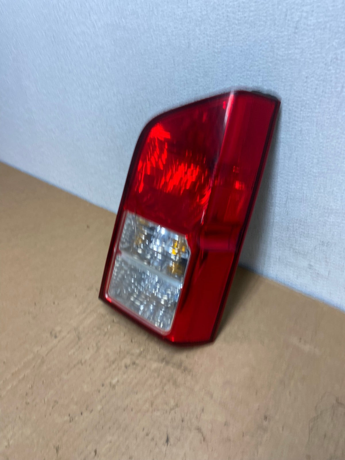 2005 to 2012 Nissan Pathfinder Right Passenger RH Side Tail Light AD1297 LK1