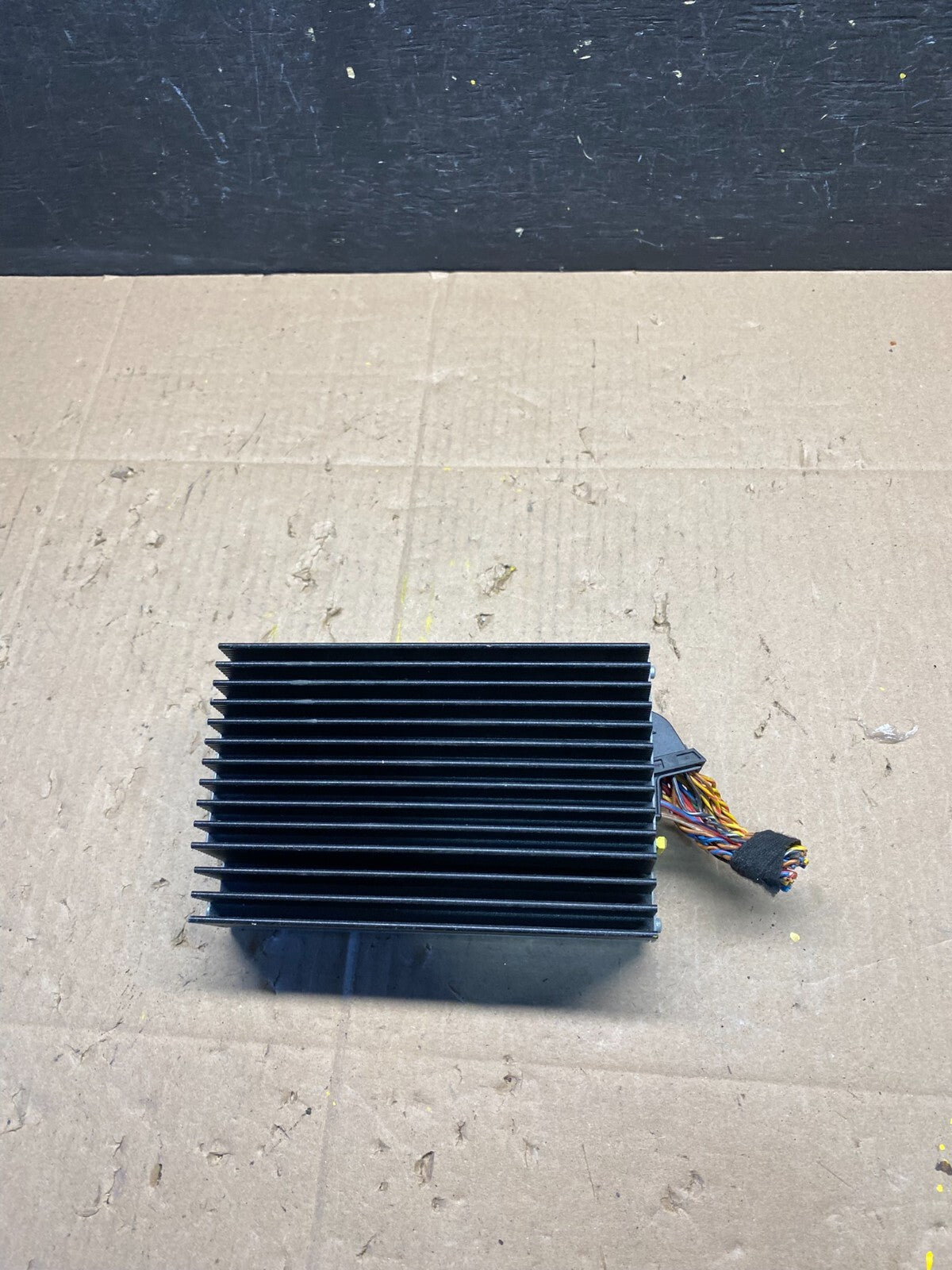 2007-2010 BMW X5 Top HiFi Lear Radio Audio Amplifier Amp M1303 DG0