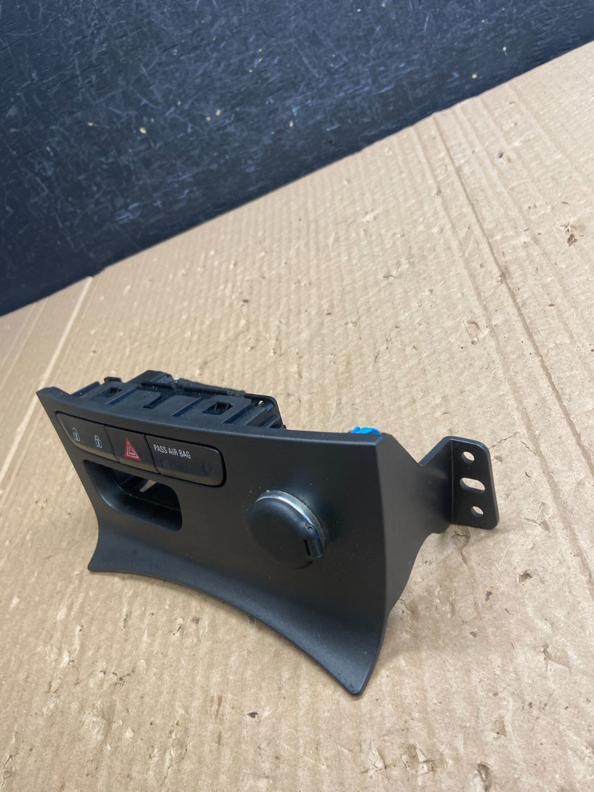 2013 2014 2015 Chevy Malibu Hazard Flasher Lock Traction Switch Panel af6329 DG2