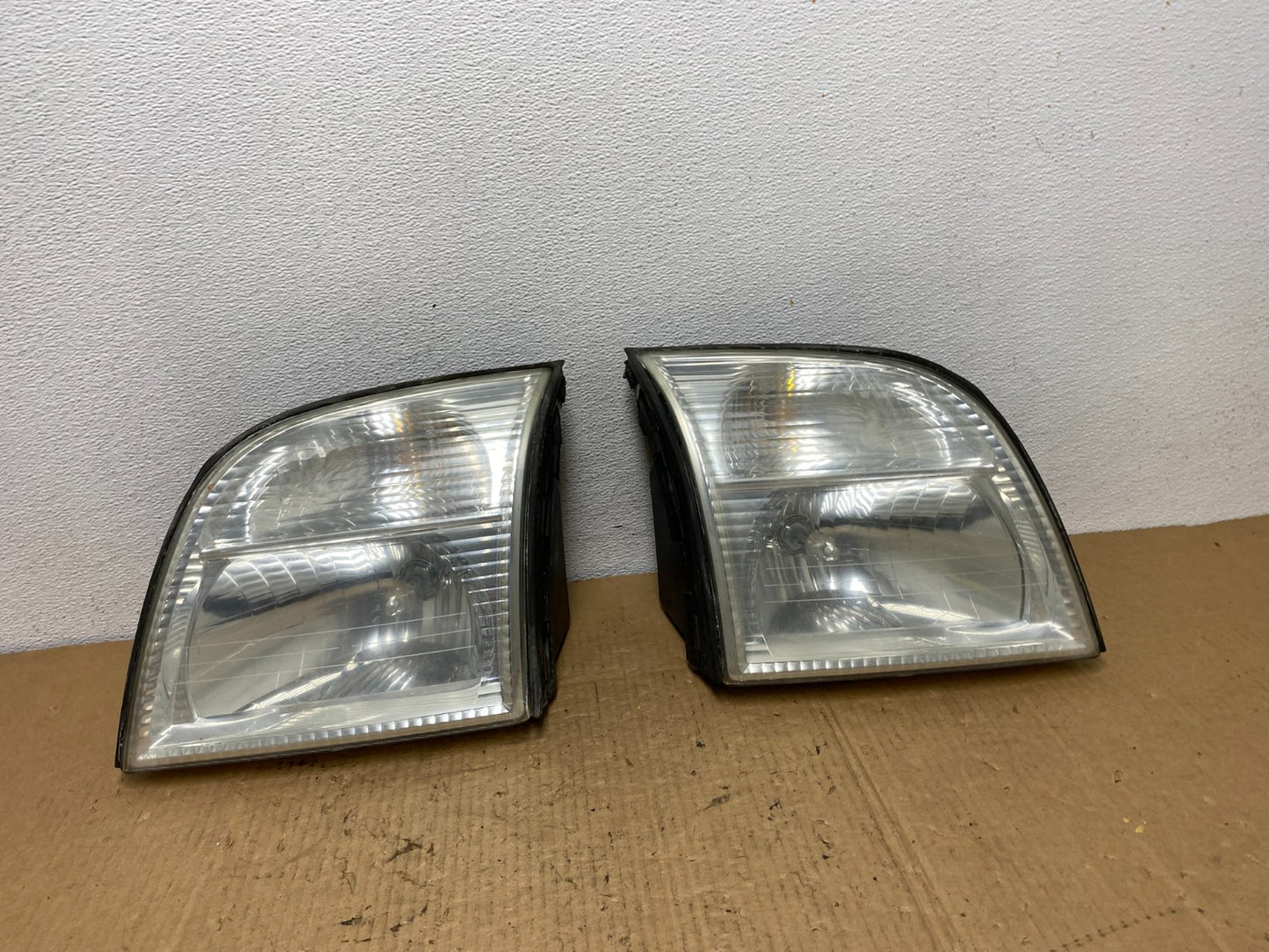 2002-2005 Mercury Mountaineer Left+Right Side Halogen Headlights AC7787 DW0