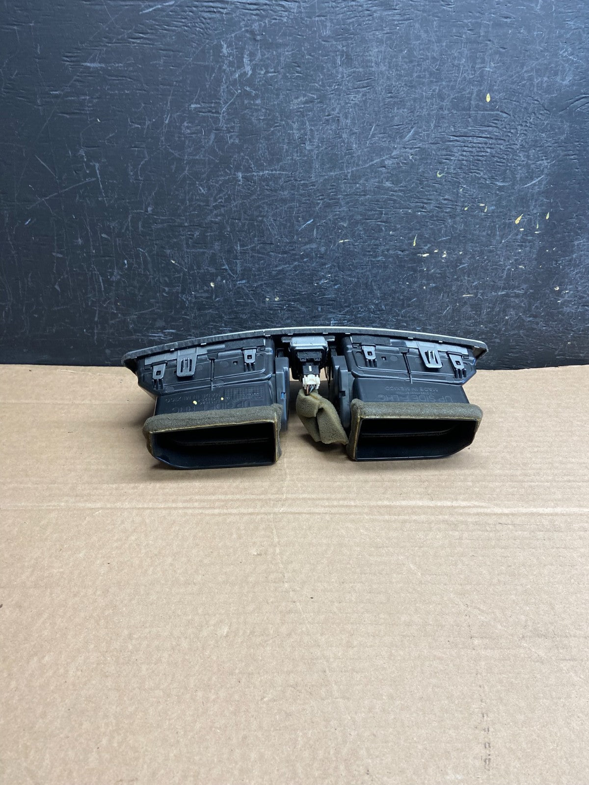2013 to 2015 Nissan Sentra Air Vents Top Dash Center W/Hazzard Switch AF2407 DG3