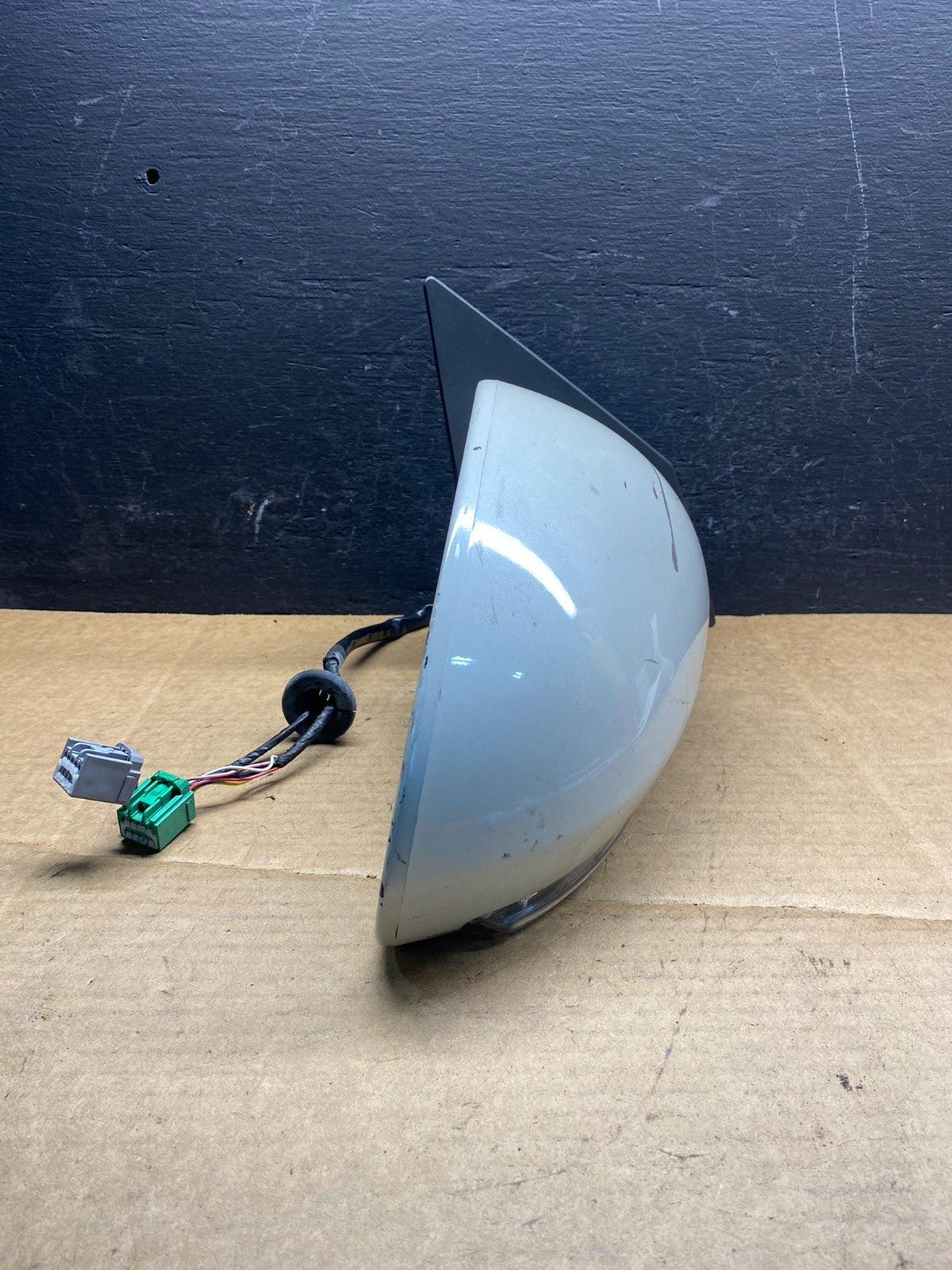 2008 to 2012 Buick Enclave Right Passenger Side View Door Mirror AD6767 DG10