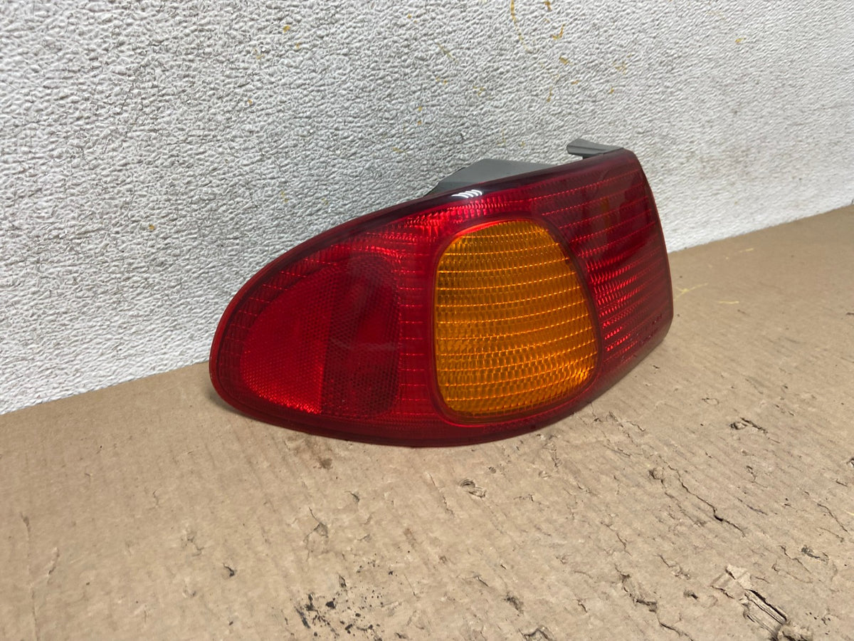 1998 1999 2000 Toyota Corolla Left Driver Lh Side Tail light AH6032 LK1