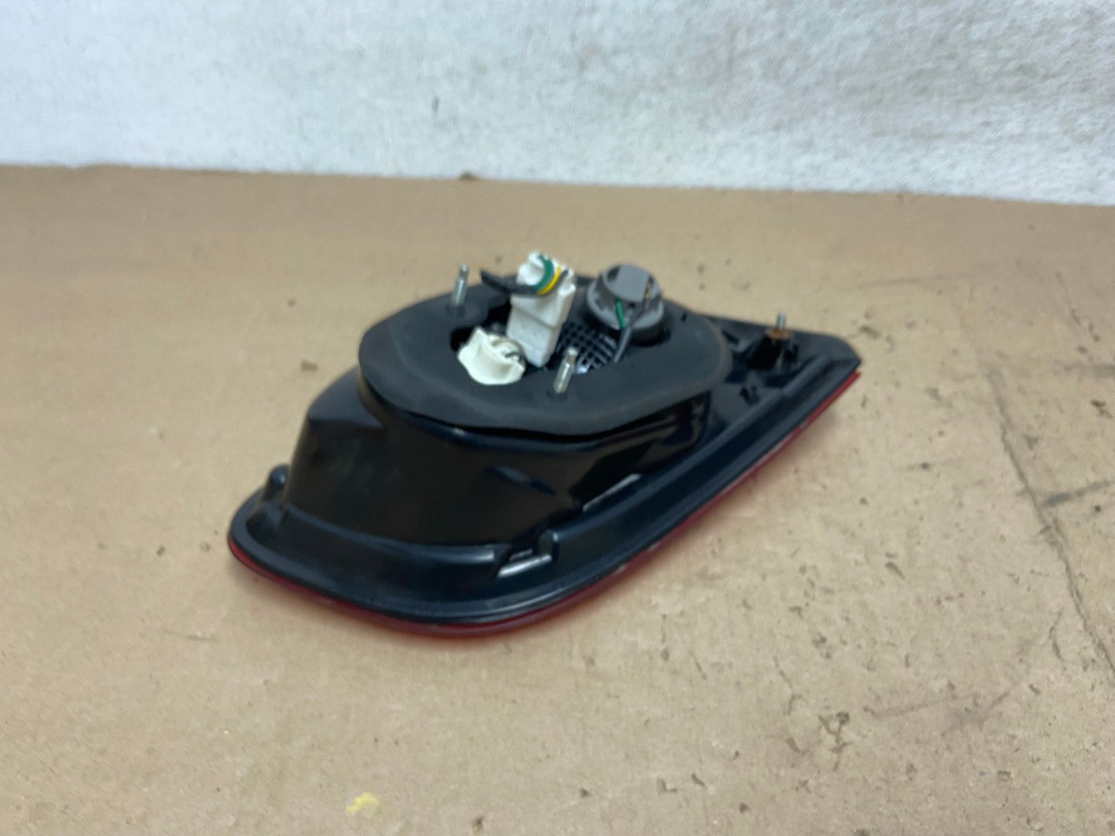 2010 2011 2012 Hyundai Santa Fe Right Passenger Tail Light Inner AG5579 LK4