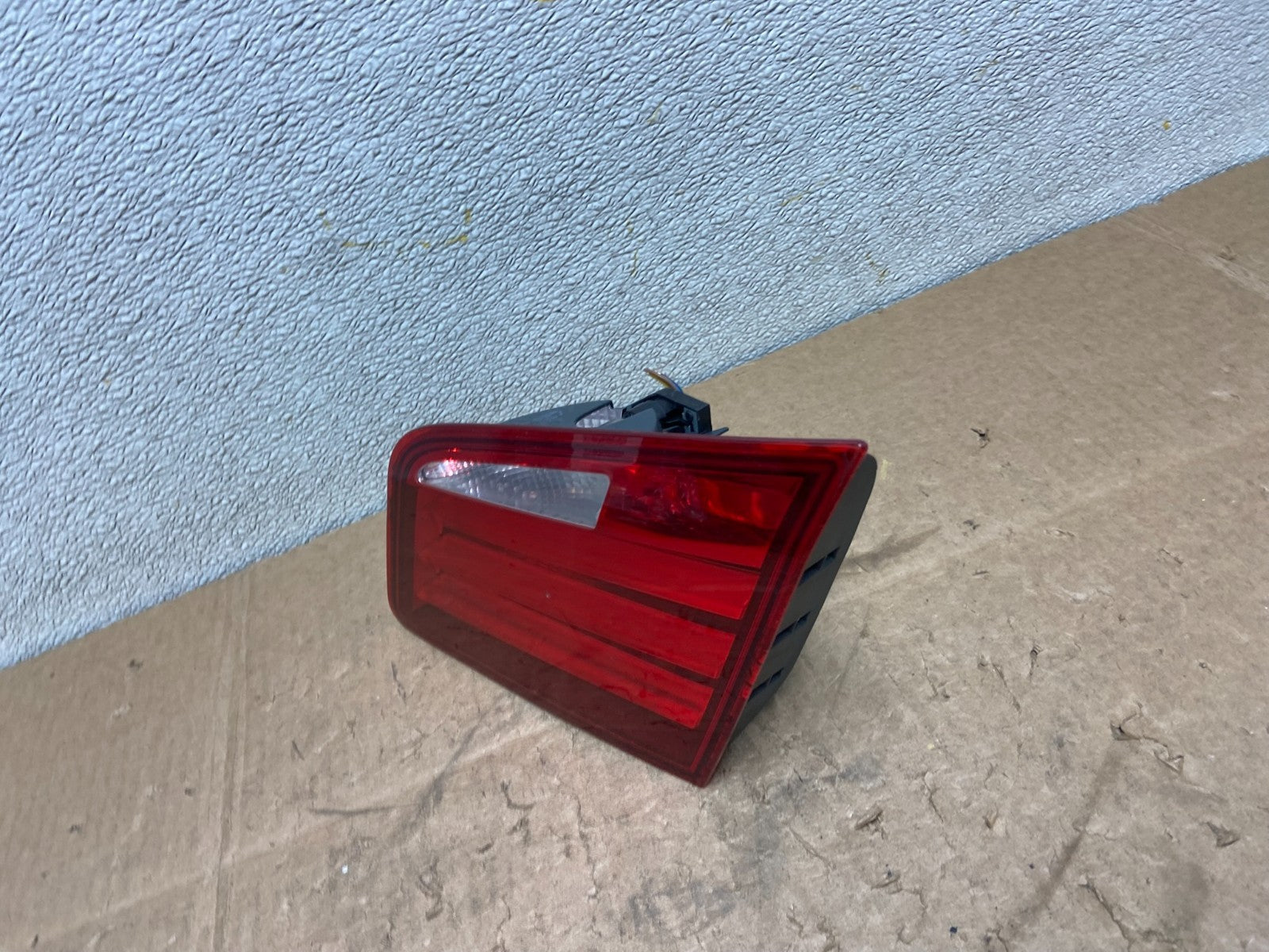2011-2013 BMW 5 F10 Rear Right Passenger Rh Trunk Inner Tail Light OEM Y9113 DW1