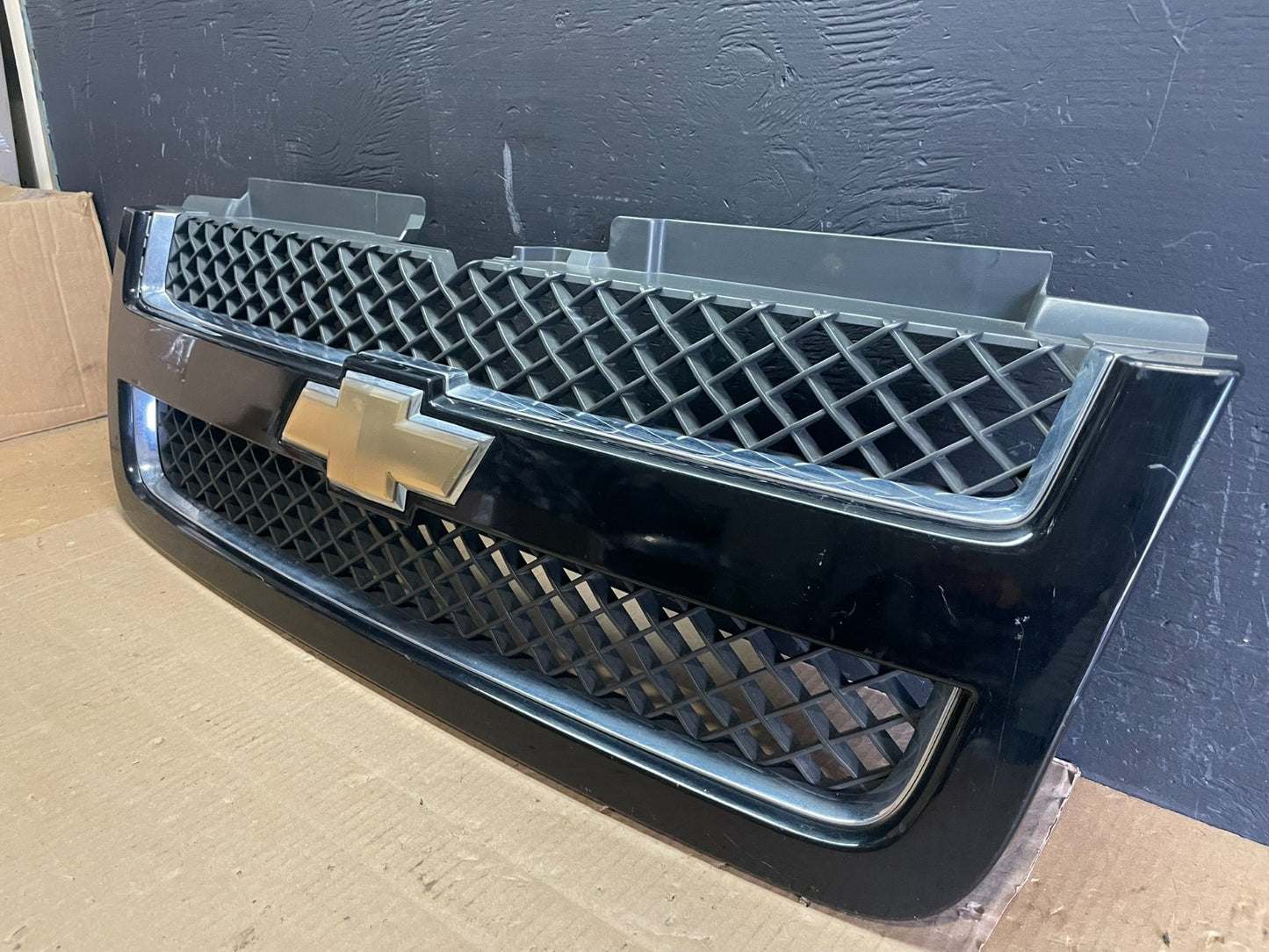 2006 to 2009 Chevrolet Trailblazer Front Upper Grille Grill Oem AB7670 DG2