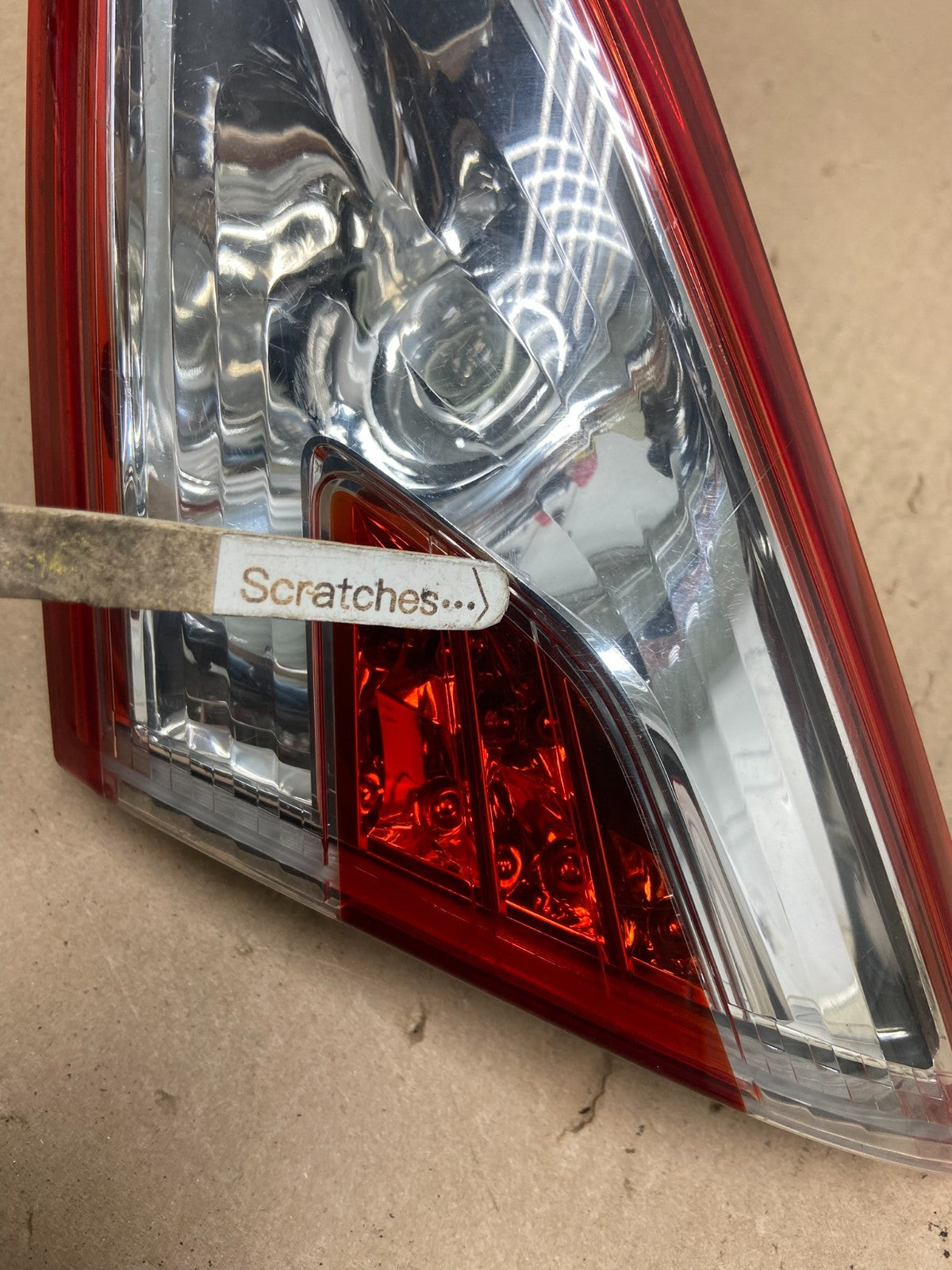 2011-2014 Nissan Murano Right Passenger RH Side Inner Tail Light AG5786 DW3