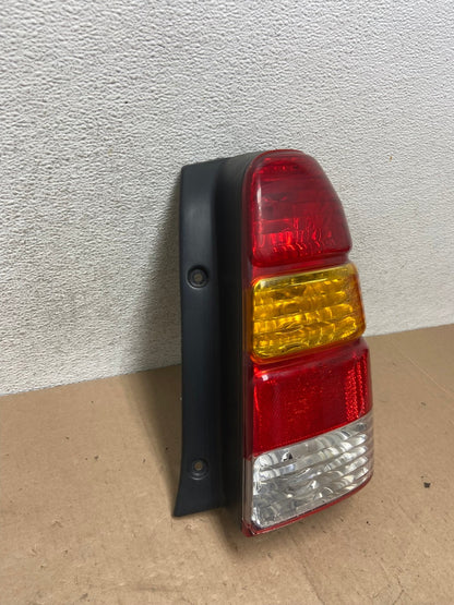 2001 to 2007 Ford Escape Right Passenger RH Side Tail Light AG4744 LK2