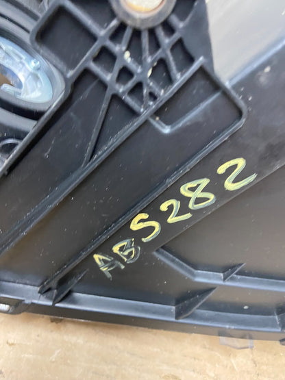 2009 to 2017 Dodge Journey Headlight Right Passenger Rh Halogen Oem AB5282 DW8